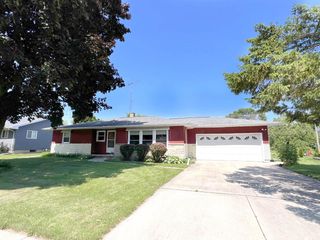 320 WISCONSIN AVENUE, North Fond Du Lac, WI 54937