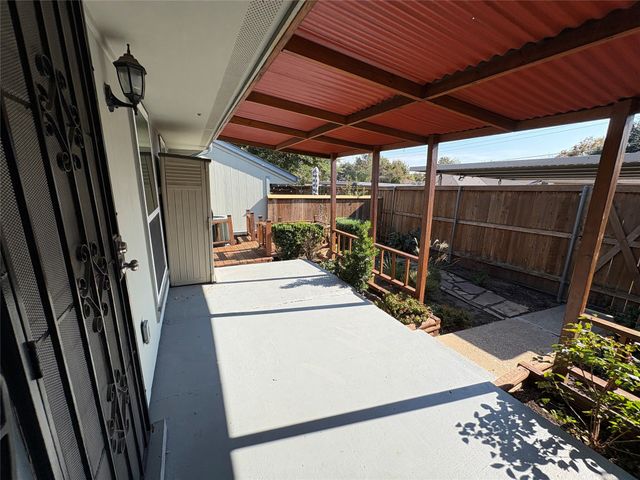 13632 Flagstone Lane, Dallas, TX 75240