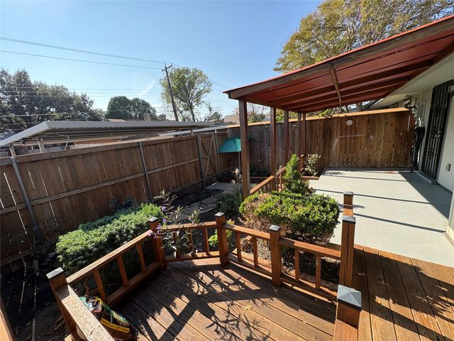 13632 Flagstone Lane, Dallas, TX 75240