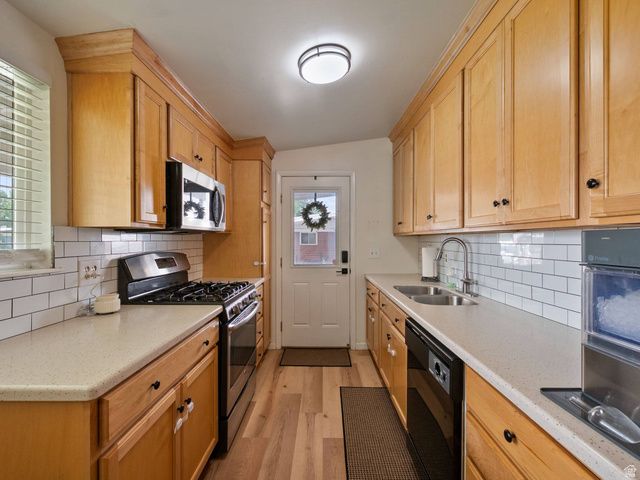 3253 S MAPLE WAY, West Valley City, UT 84119
