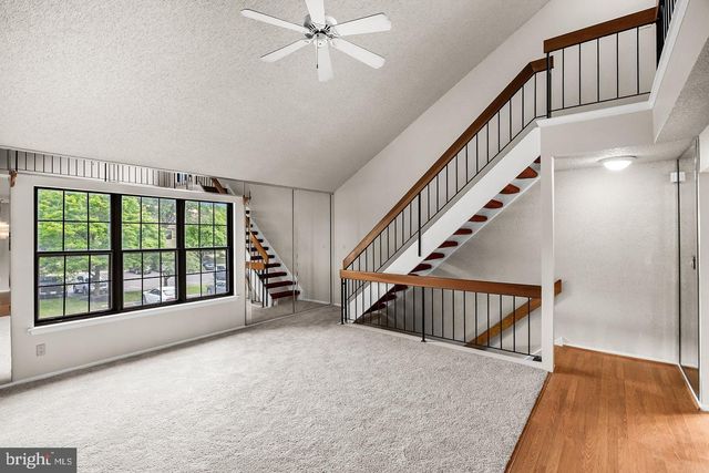 292-B EVERLY CT, Mount Laurel, NJ 08054