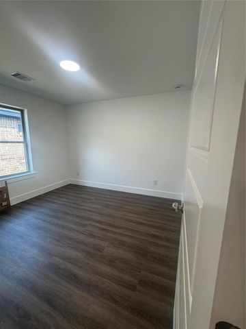 13122 Lake Conroe Bay Road, Willis, TX 77318