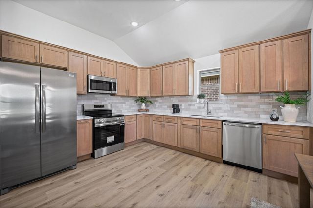 13122 Lake Conroe Bay Road, Willis, TX 77318