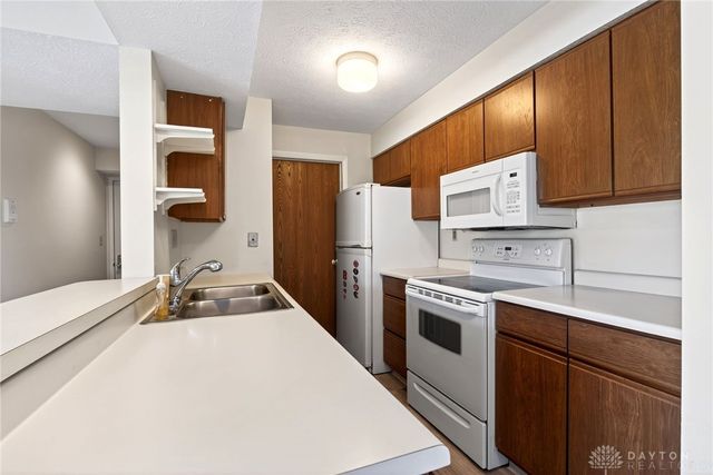 1311 Hollow Run 6, Centerville, OH 45459