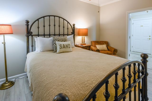 8500 Margate Cir Apt 904, Myrtle Beach, SC 29572