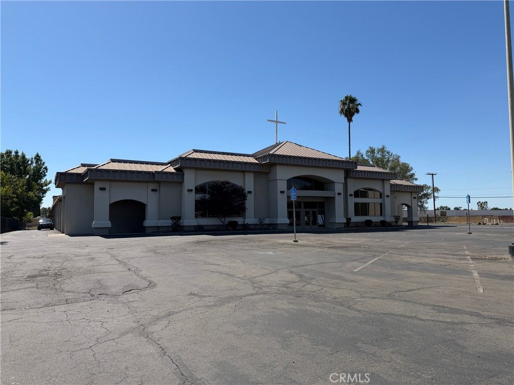 Image 11 of property listing at 6331 Watt, North Highlands, CA 95660