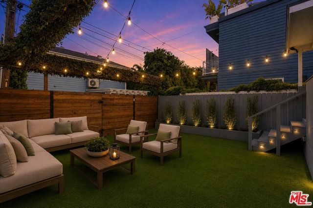 806 Navy Street, Santa Monica, CA 90405