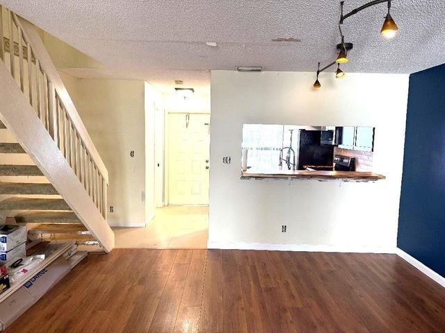 3082 S Oakland Forest Drive 1306, Oakland Park, FL 33309