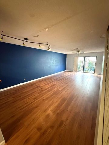 3082 S Oakland Forest Drive 1306, Oakland Park, FL 33309