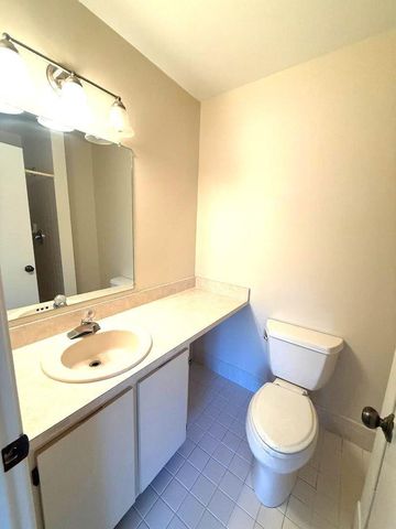 3082 S Oakland Forest Drive 1306, Oakland Park, FL 33309