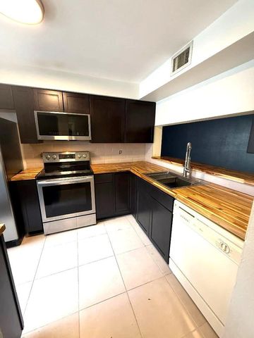 3082 S Oakland Forest Drive 1306, Oakland Park, FL 33309