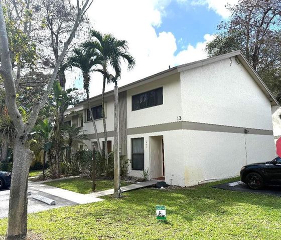 3082 S Oakland Forest Drive 1306, Oakland Park, FL 33309