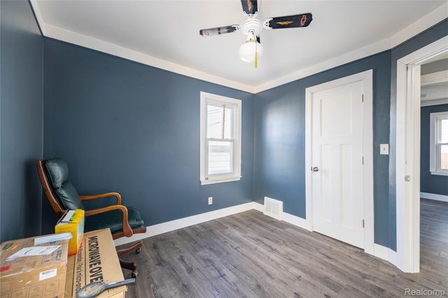 472 Mayflower Avenue, Lincoln Park, MI 48146