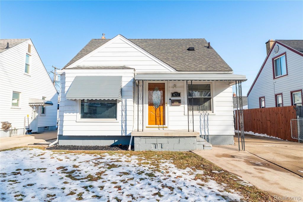 472 Mayflower Avenue, Lincoln Park, MI 48146