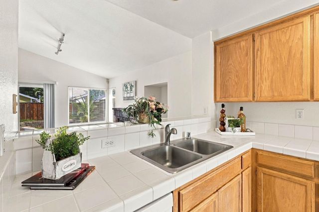 2102 Homecoming Way, Brentwood, CA 94513