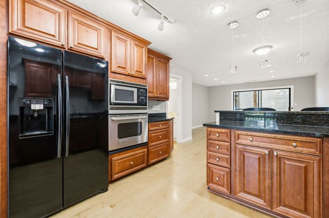 404 72nd Ave N Apt 206, Myrtle Beach, SC 29572