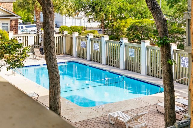 404 72nd Ave N Apt 206, Myrtle Beach, SC 29572