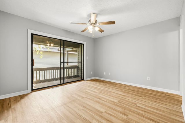 404 72nd Ave N Apt 206, Myrtle Beach, SC 29572