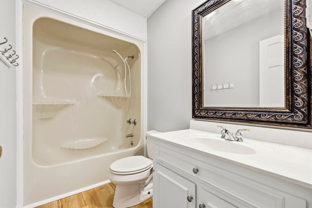 404 72nd Ave N Apt 206, Myrtle Beach, SC 29572