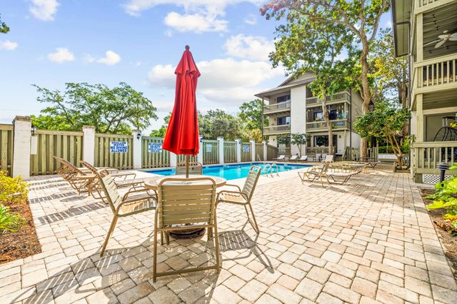 404 72nd Ave N Apt 206, Myrtle Beach, SC 29572