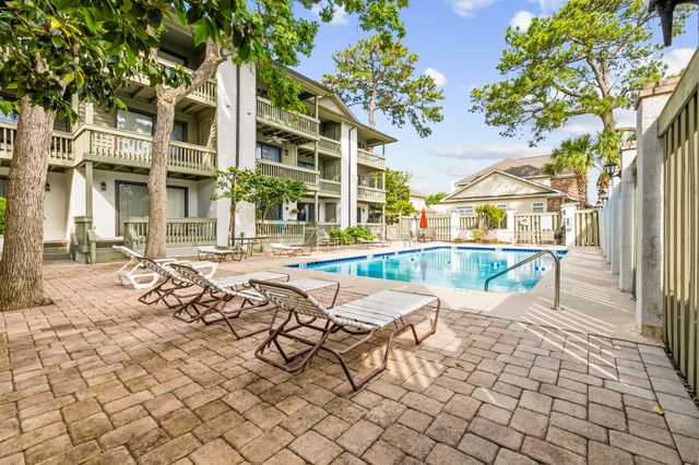 404 72nd Ave N Apt 206, Myrtle Beach, SC 29572