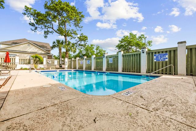 404 72nd Ave N Apt 206, Myrtle Beach, SC 29572