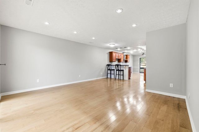 404 72nd Ave N Apt 206, Myrtle Beach, SC 29572