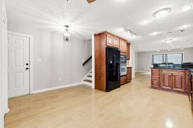 404 72nd Ave N Apt 206, Myrtle Beach, SC 29572