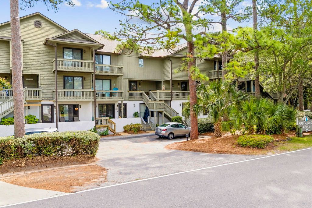 404 72nd Ave N Apt 206, Myrtle Beach, SC 29572