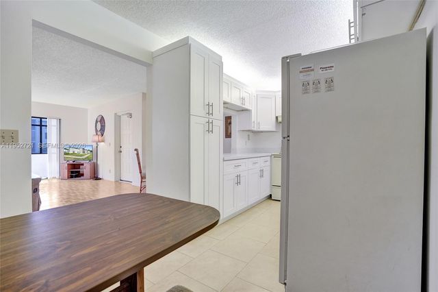 3652 Alder Dr G1, West Palm Beach, FL 33417