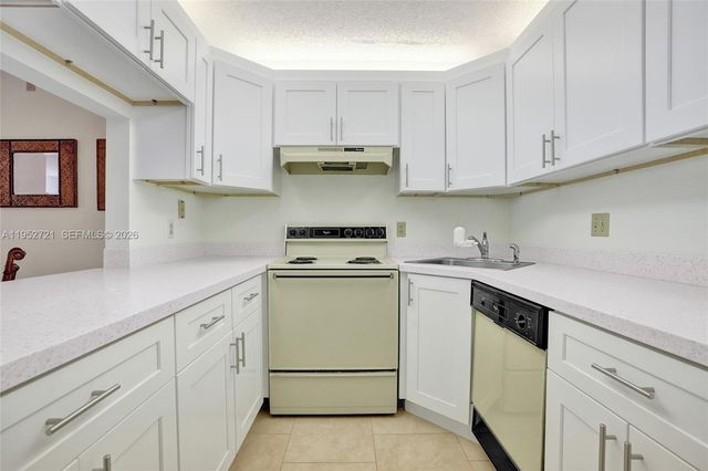 3652 Alder Dr G1, West Palm Beach, FL 33417