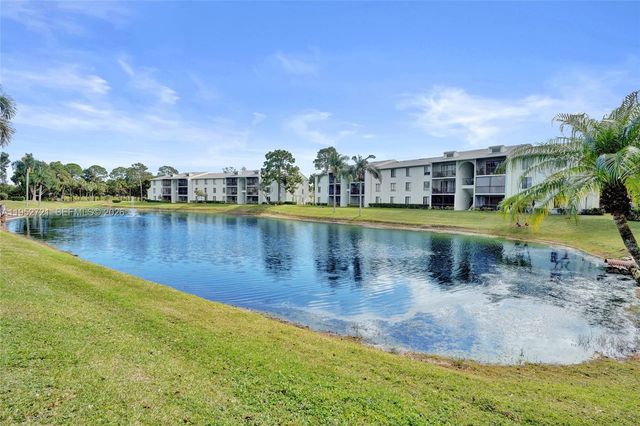 3652 Alder Dr G1, West Palm Beach, FL 33417