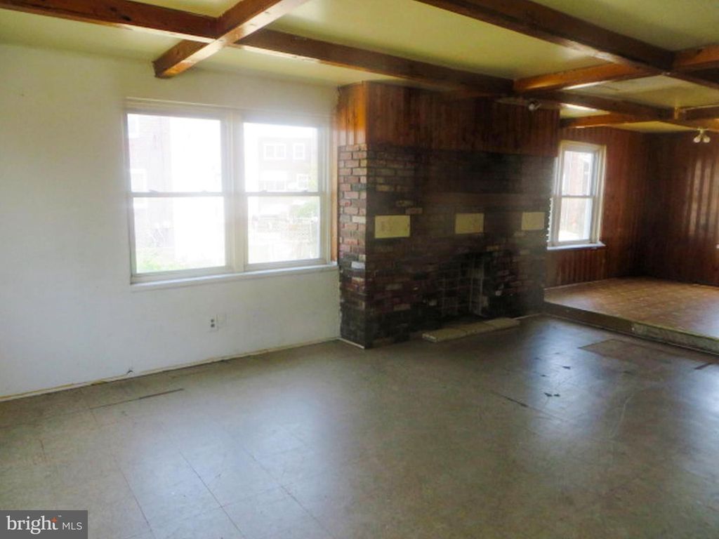 402 S 30TH ST, Camden, NJ 08105