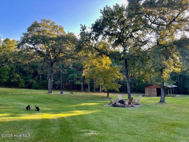 228 Windy Hill Road, Aberdeen, NC 28315