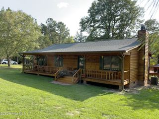 228 Windy Hill Road, Aberdeen, NC 28315