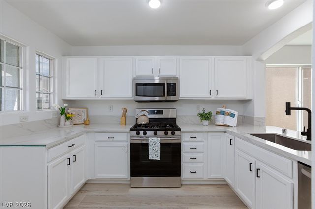 10373 Perfect Parsley Street, Las Vegas, NV 89183