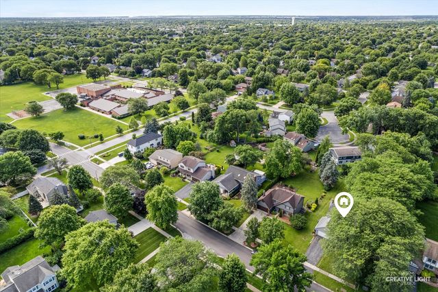 1350 Leverenz Road, Naperville, IL 60564