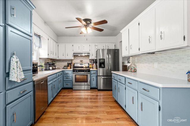 1350 Leverenz Road, Naperville, IL 60564