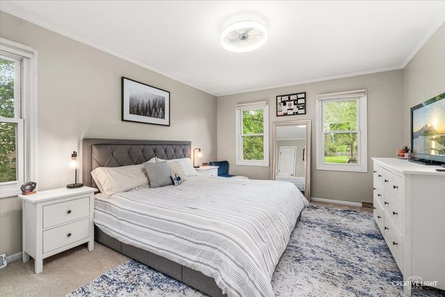 1350 Leverenz Road, Naperville, IL 60564