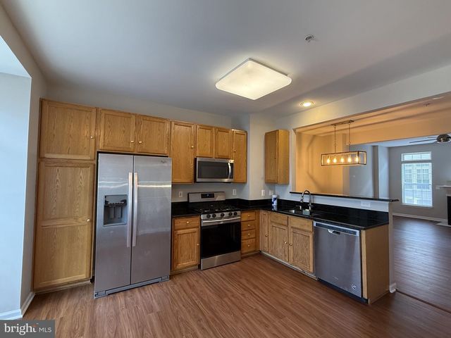 970 HARRISON CIR, Alexandria, VA 22304
