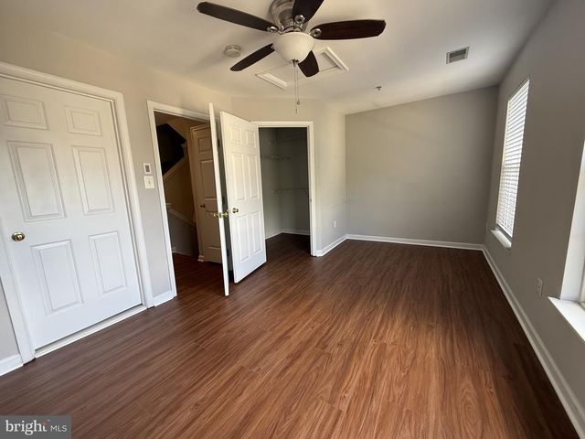 970 HARRISON CIR, Alexandria, VA 22304