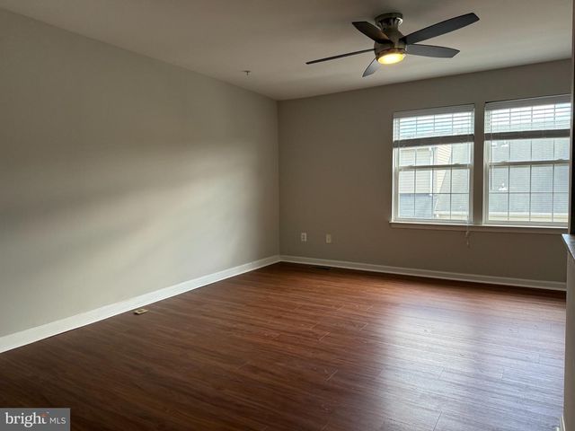 970 HARRISON CIR, Alexandria, VA 22304