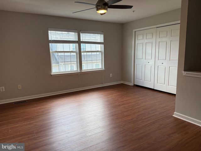 970 HARRISON CIR, Alexandria, VA 22304