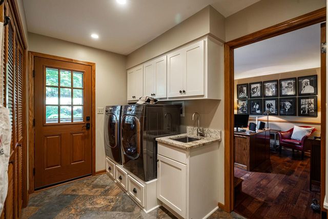 S24W27029 Apache PASS, Waukesha, WI 53188