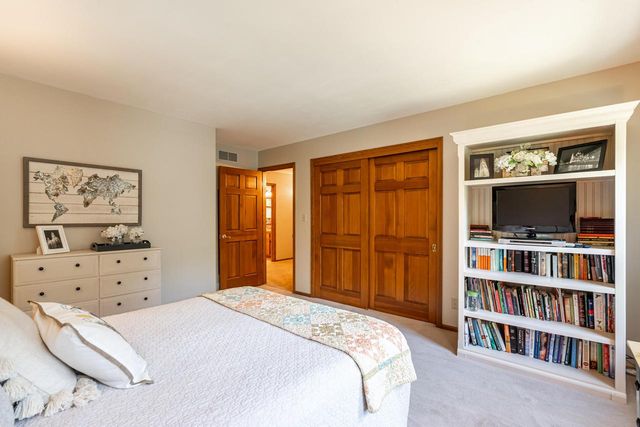 S24W27029 Apache PASS, Waukesha, WI 53188