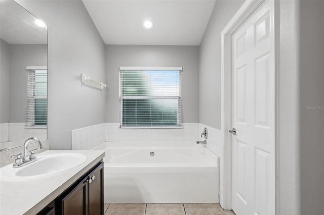 13157 THOROUGHBRED LOOP, Largo, FL 33773