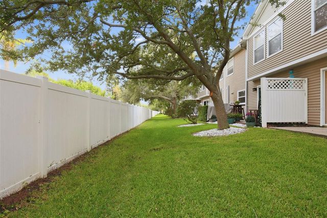 13157 THOROUGHBRED LOOP, Largo, FL 33773