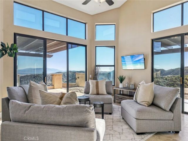 37289 Via Majorca, Murrieta, CA 92562