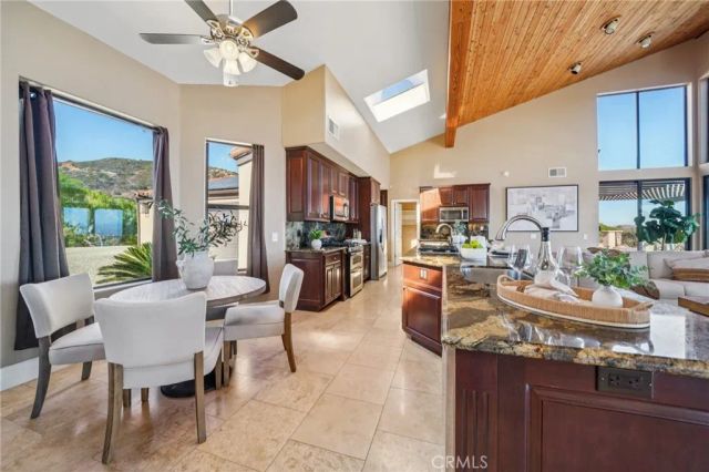 37289 Via Majorca, Murrieta, CA 92562
