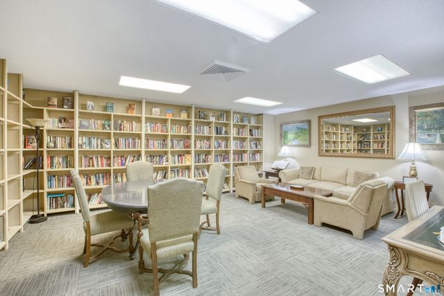 1 Strawberry Hill Avenue 7D, Stamford, CT 06902